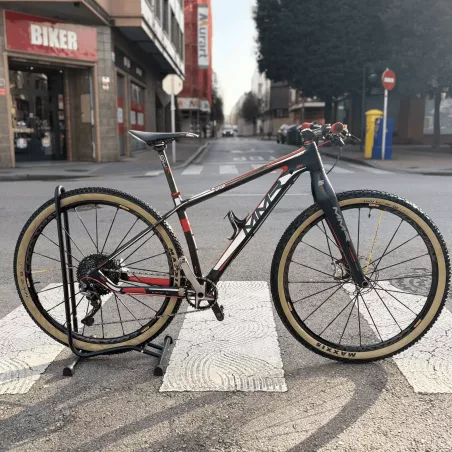 $productcomments_product->name